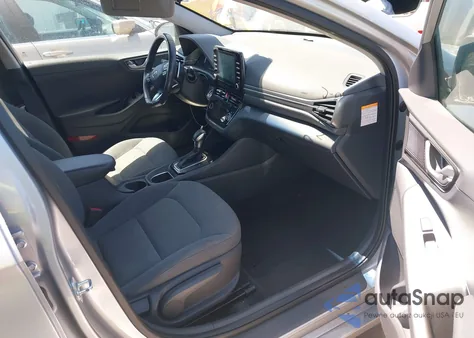 2020 Hyundai Ioniq Hybrid Se z USA, uszkodzony, nr VIN KMHC75LC4LU239829